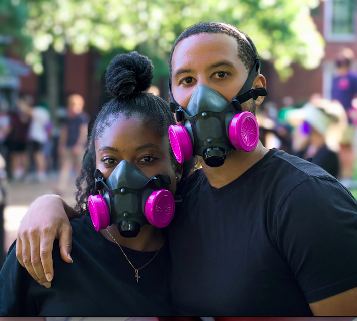 juneteenth clockingyou couple wearing masks obi-onyeador-unsplash